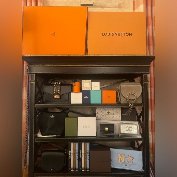 LIKE TO BE NOTIFIED WHEN I GO LIVE!!! - Picture 2 of 3